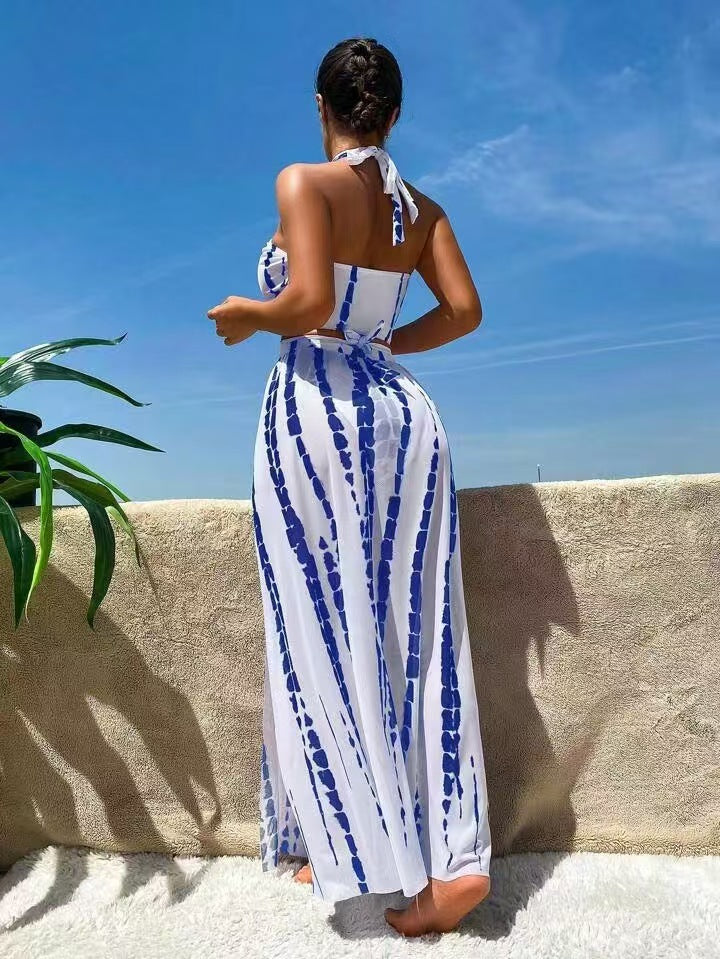 Bikini de dos piezas con tirantes cruzados muy sensuales y falda transparente