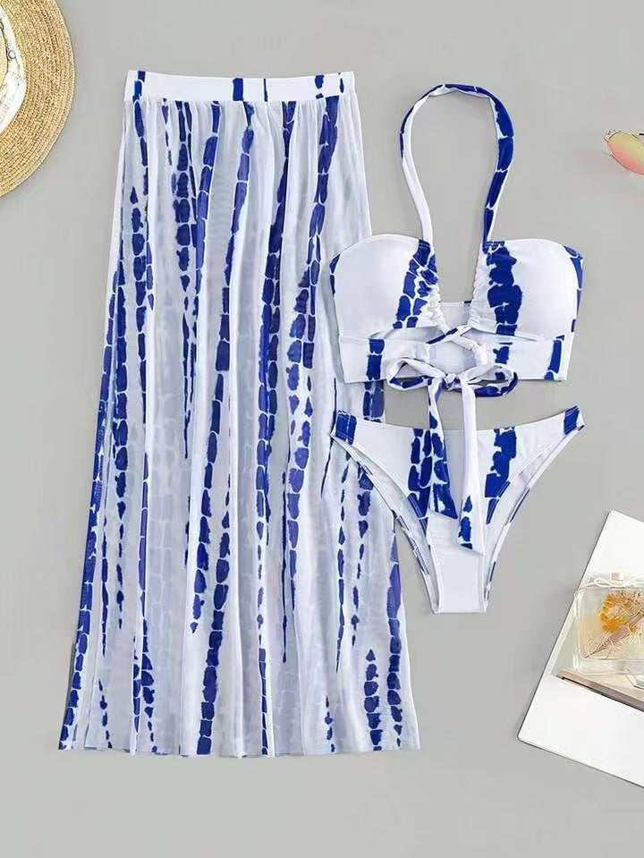 Bikini de dos piezas con tirantes cruzados muy sensuales y falda transparente