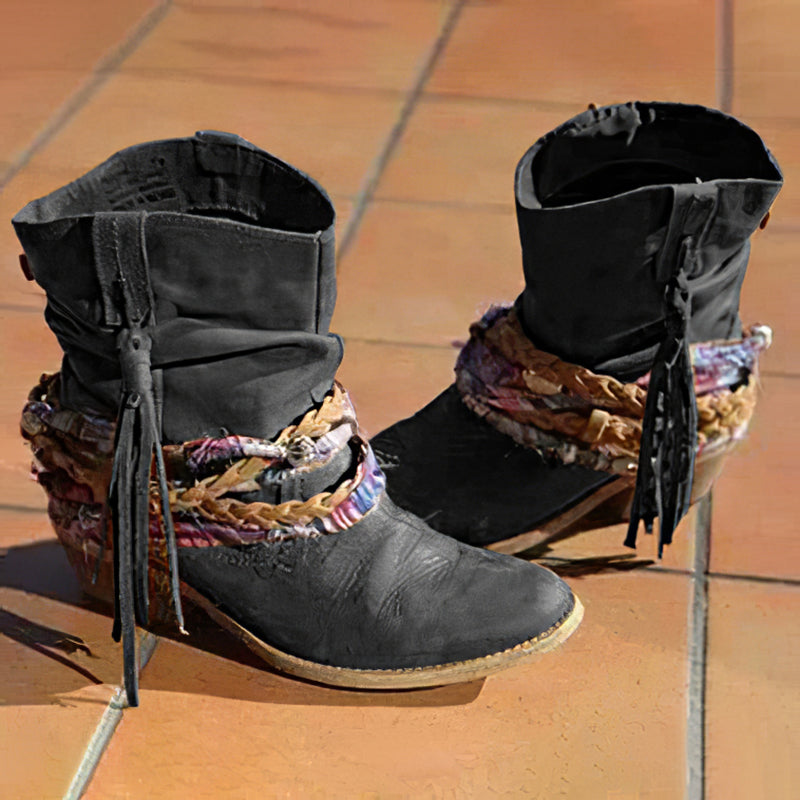 Botines vintage de estilo western tribal con borlas