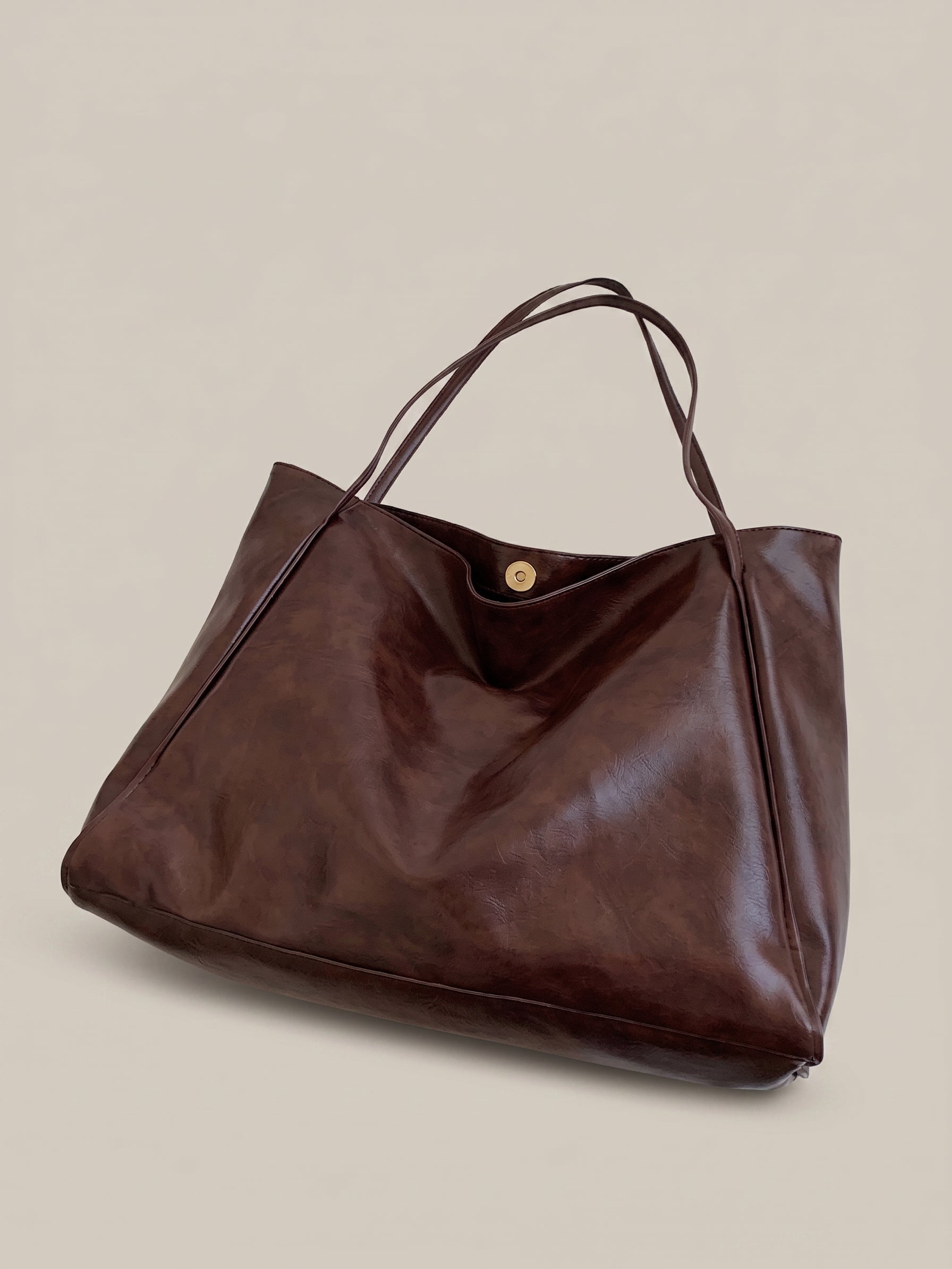 Large-capacity soft leather shoulder bucket bag