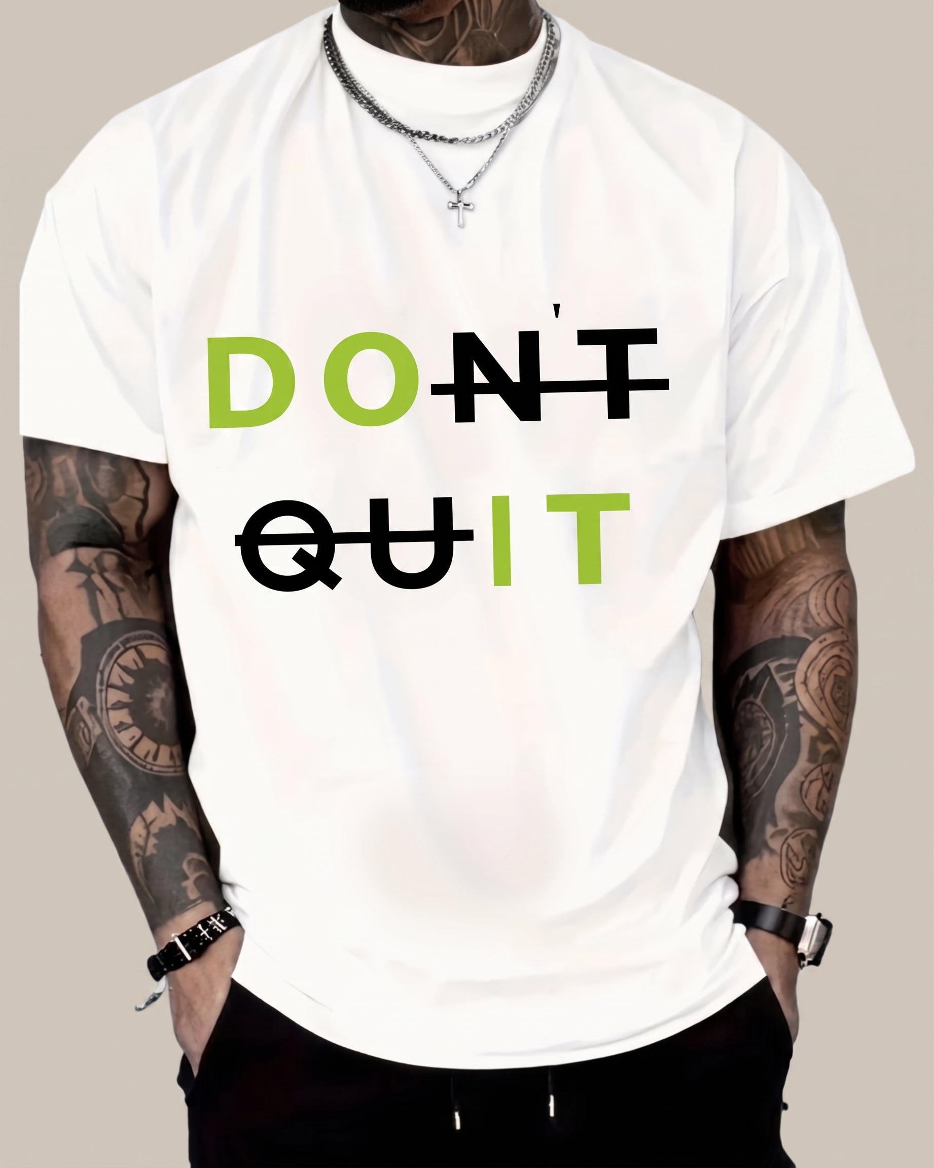 Camiseta motivacional para hombre con letras en bloques de color y el lema