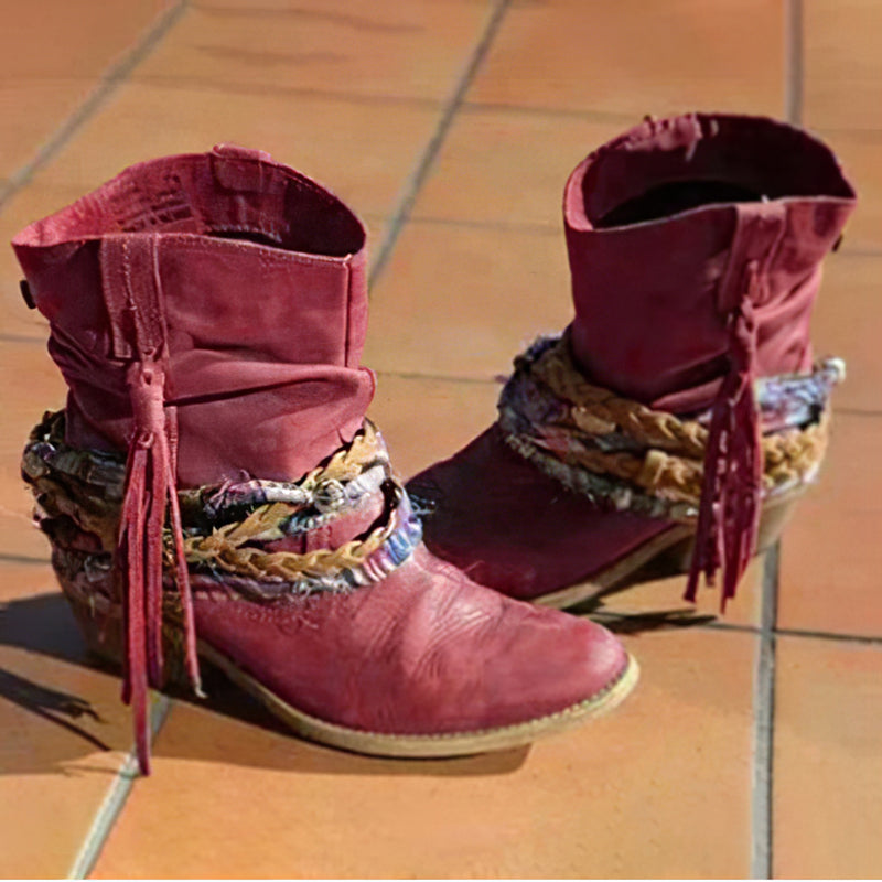 Botines vintage de estilo western tribal con borlas